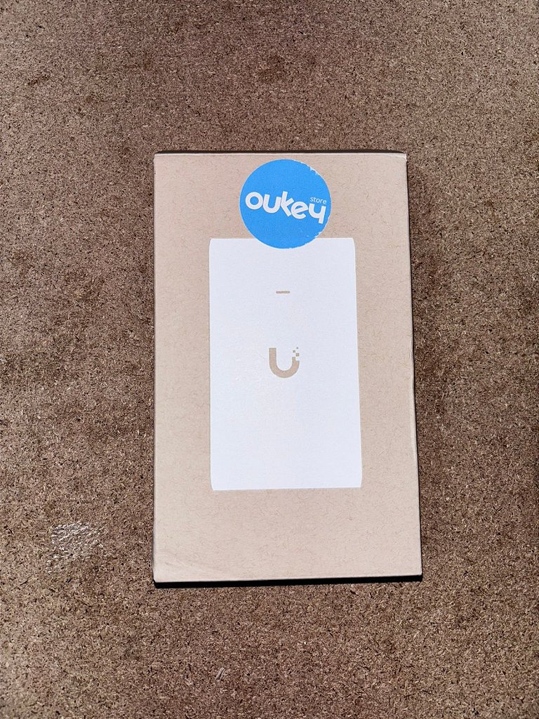 Open Box do Injetor Ubiquiti PoE++ (60W) U-POE++ - Oukey Store - Se é rede, é com a gente. Ubiquiti e Aruba? Tá no sangue.