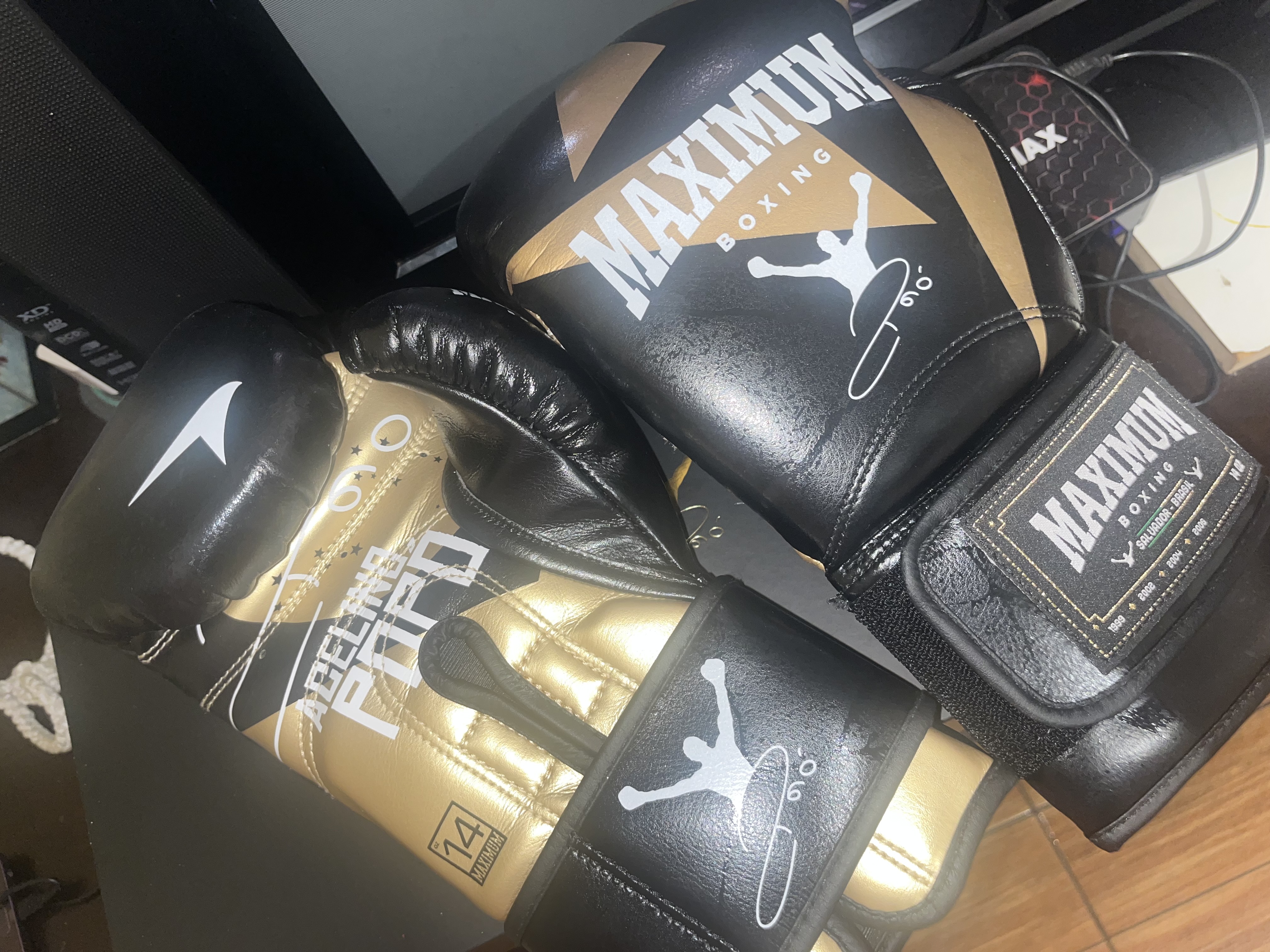 【popo】 Luva de Boxe Profissional Acelino Popó Freitas - Luvas de Boxe