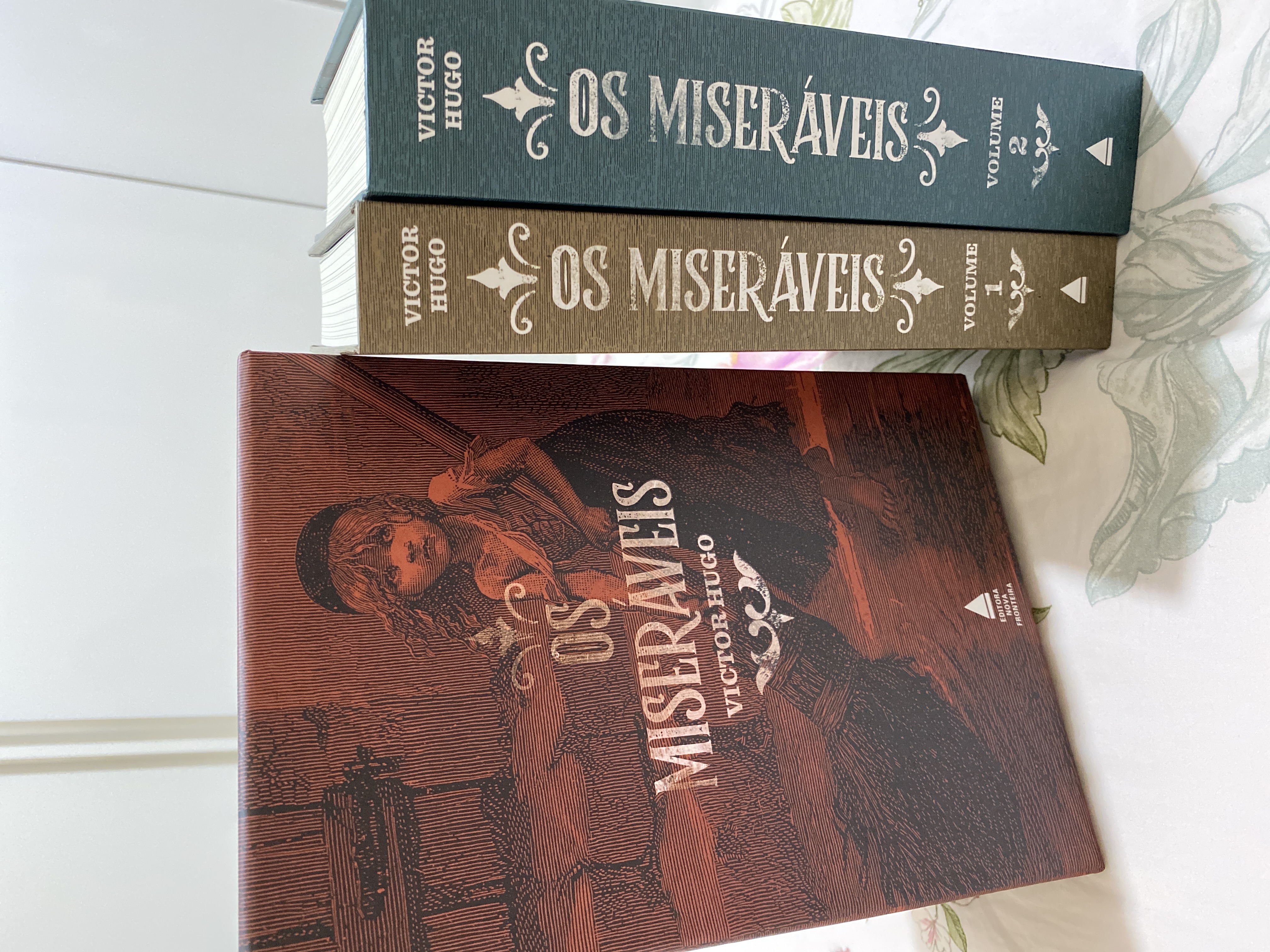 Box Os miseráveis - Loja Nova Fronteira - Editora Nova Fronteira