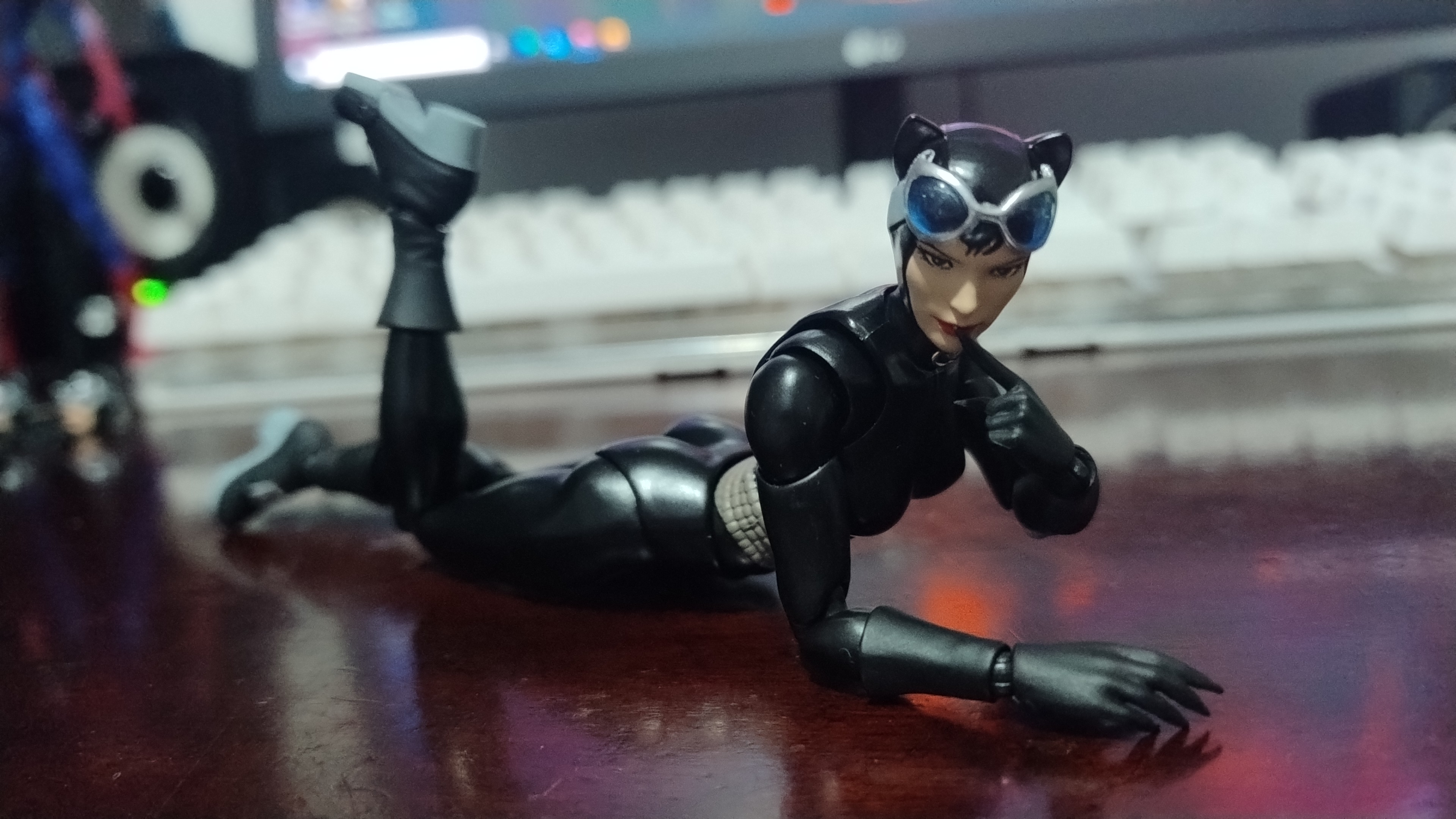 Mulher Gato Hush Dc Comics Mafex 123 Medicom Toy - Prime