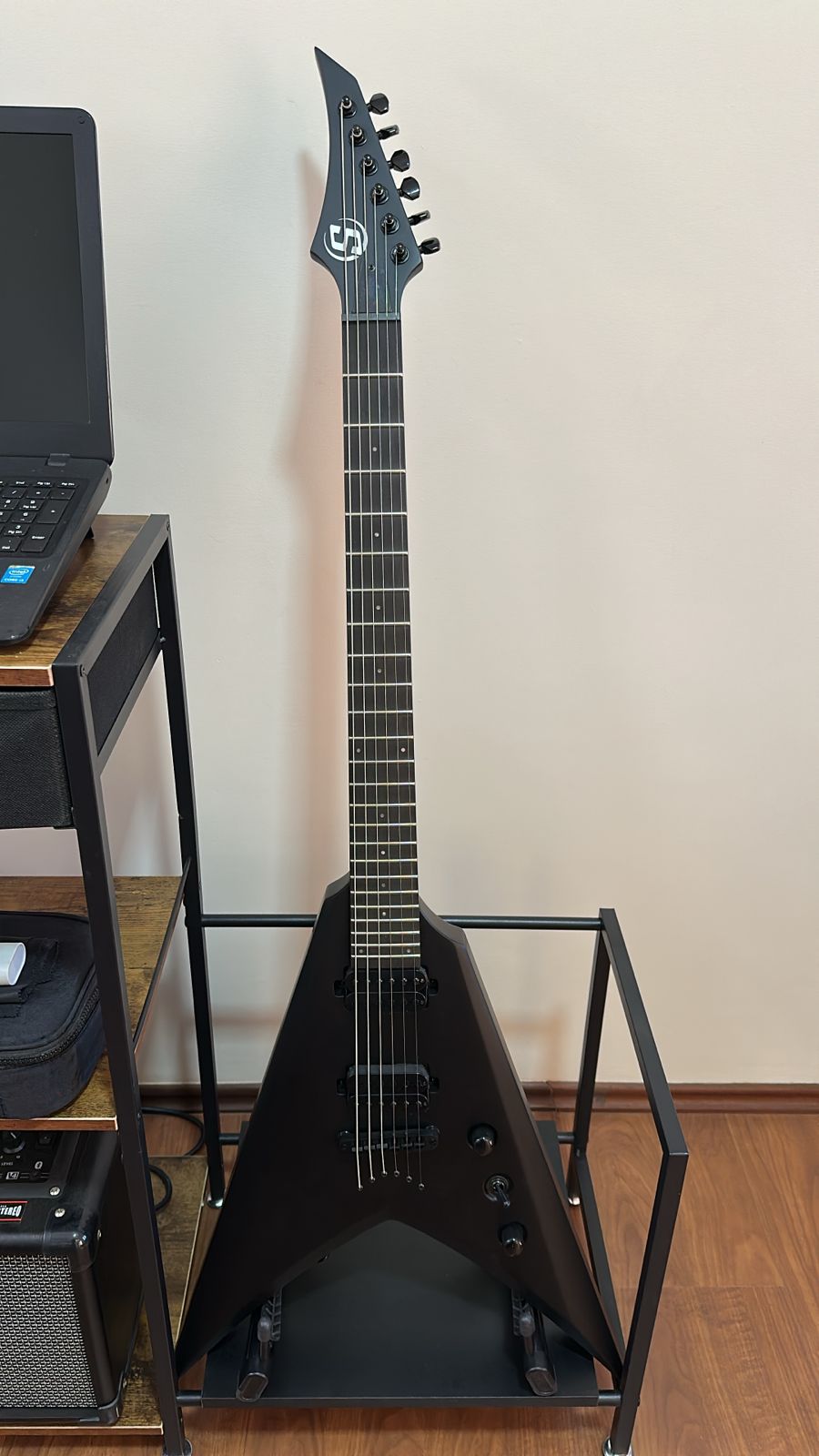 Guitarra 6 Cordas S by Solar VB4.6C preta carbono fosco V - Norris
