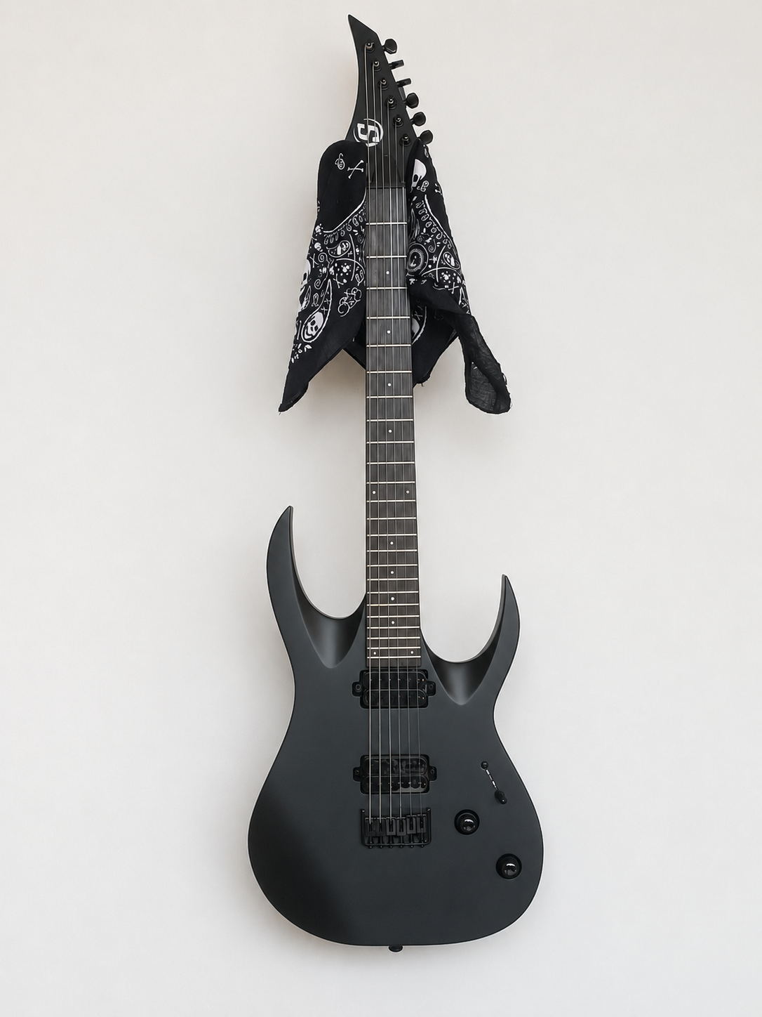 Guitarra 6 Cordas S by Solar AB4.6C preto carbono fosco - Norris
