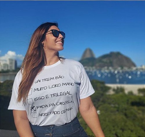 CAMISETA MASCULINA DEU TILT GÍRIAS CARIOCA