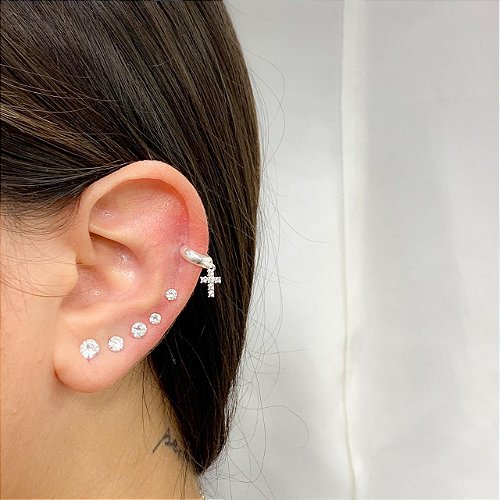 Piercing Orelha Tragus Helix Triângulo Prata 925 Cravejado