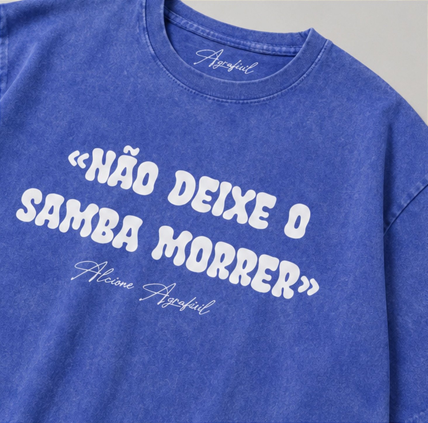 Detalhe da estampa Camiseta Alcione Não Deixe o Samba Morrer
