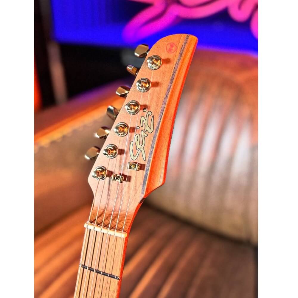Guitarra Super Stratocaster Seizi Katana Aura HH White Storm