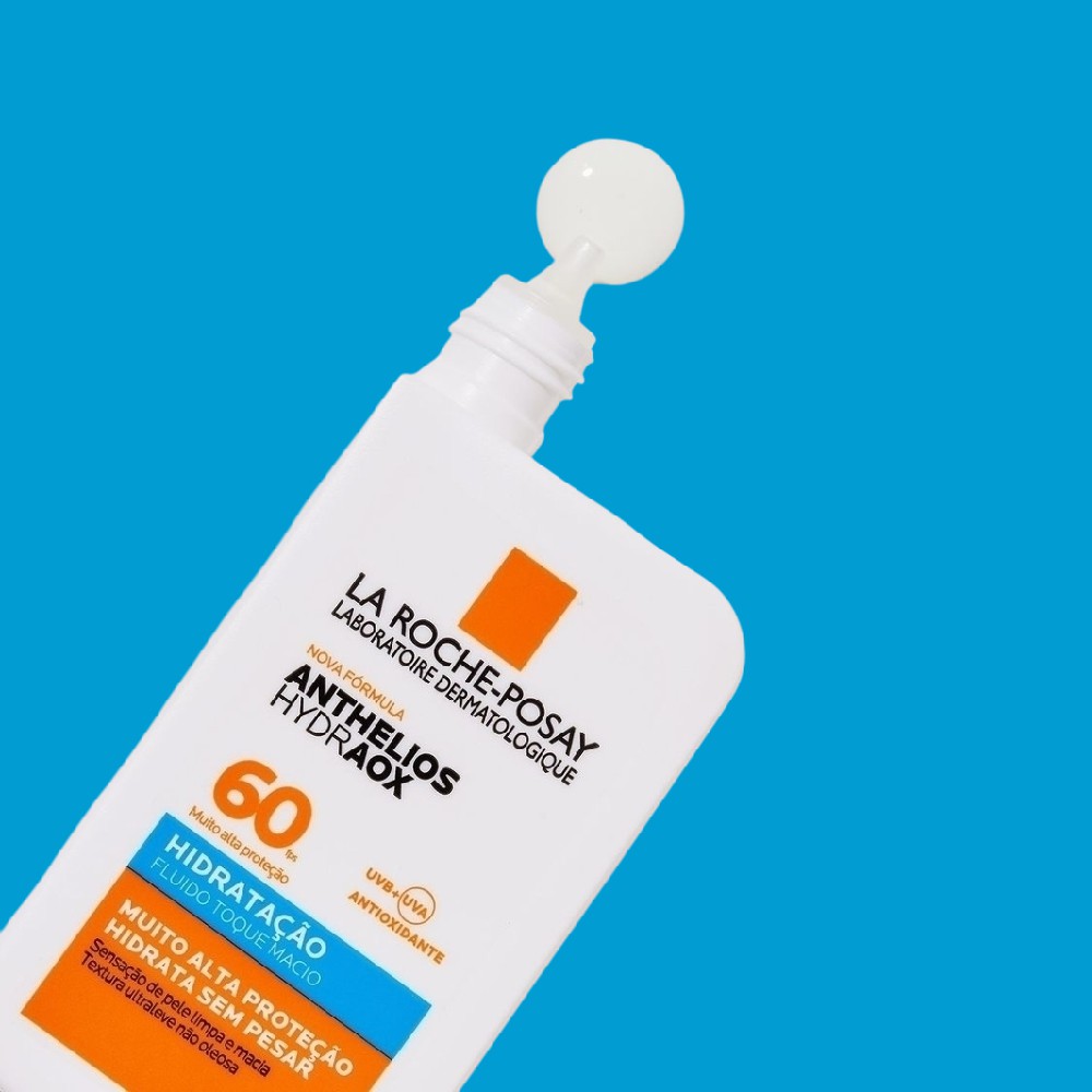 Anthelios Hydraox oferece proteção solar e hidratação por 24h.