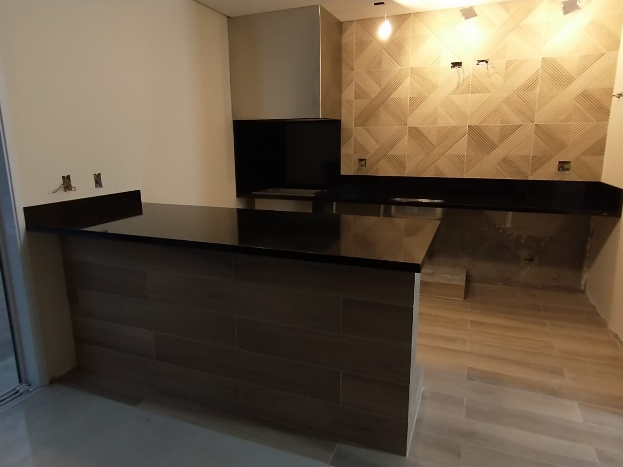 Bancada Americana e Pia de Cozinha.