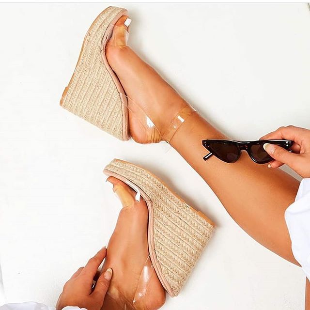 Sandália Anabela Feminina Transparente salto em juta detalhe vermelho -  GiselaCosta