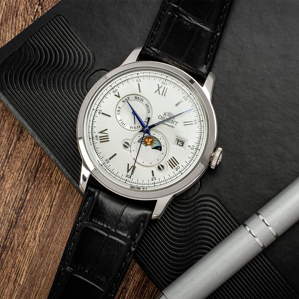 Orient Sun & Moon RA-AK0802S30B – Automático Clássico Branco 41mm