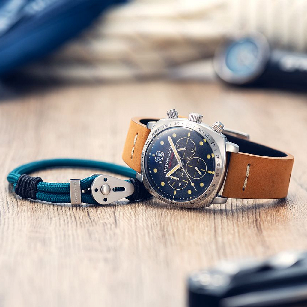 Hull Chronograph SP-5068-02 com Caixa Aço e Pulseira Couro Marrom