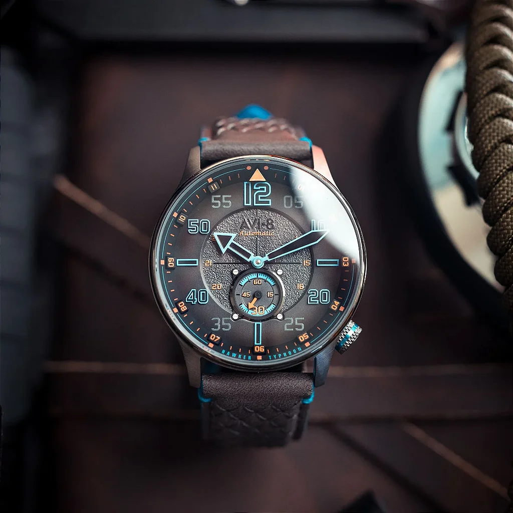 Relógio AVI-8 Hawker Typhoon AV-4119-03 Automático 42mm