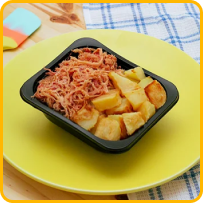 Estrogonofe de Frango com Batatas Souteé e Arroz Branco 300g