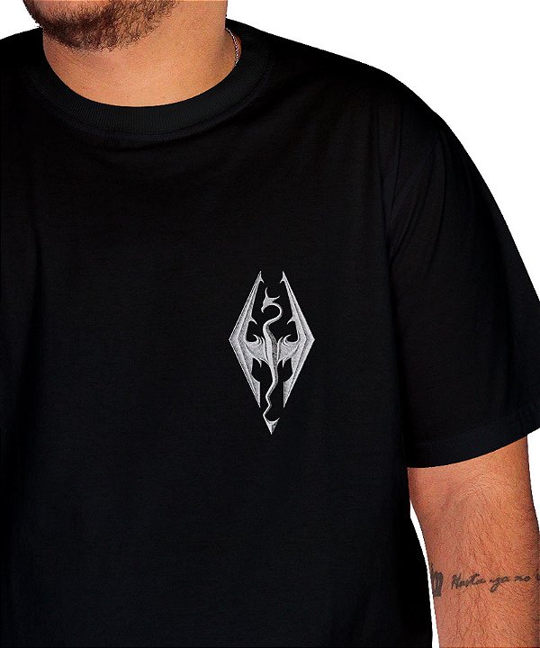 Camiseta Skyrim