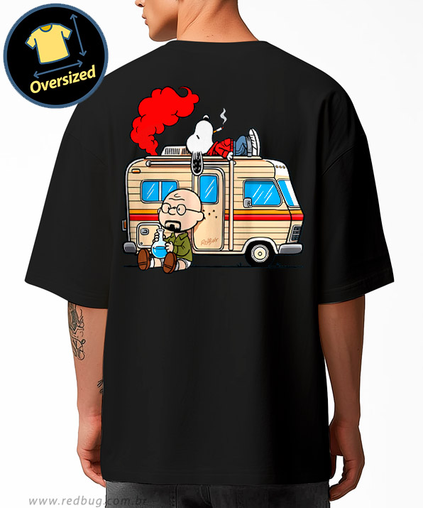 Camiseta Oversized Charlie White e Snoopy Pinkman