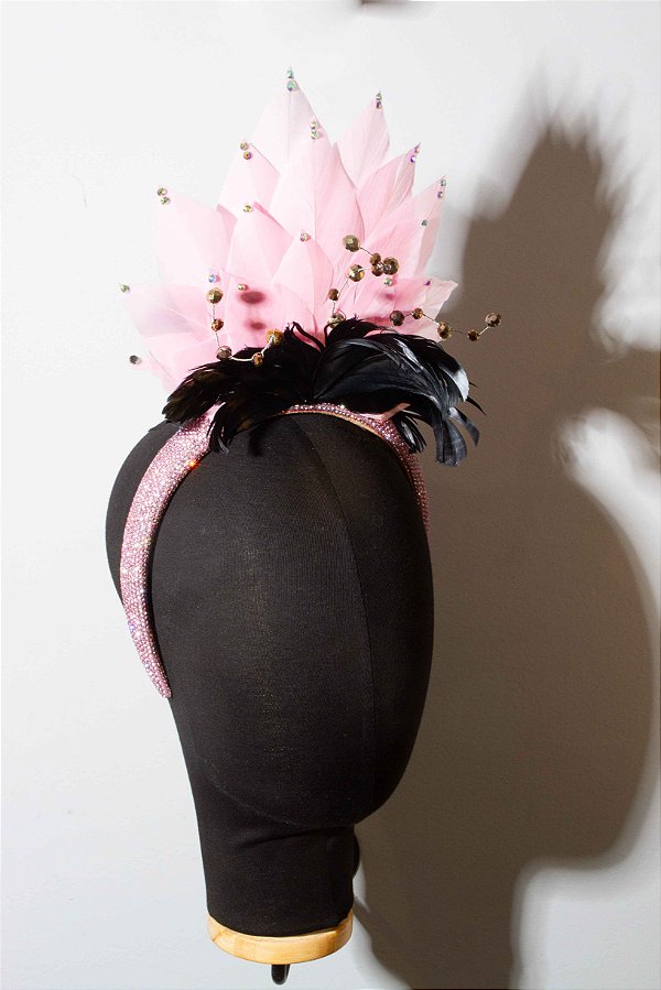 JC Tiara Clarão com penas e cristais