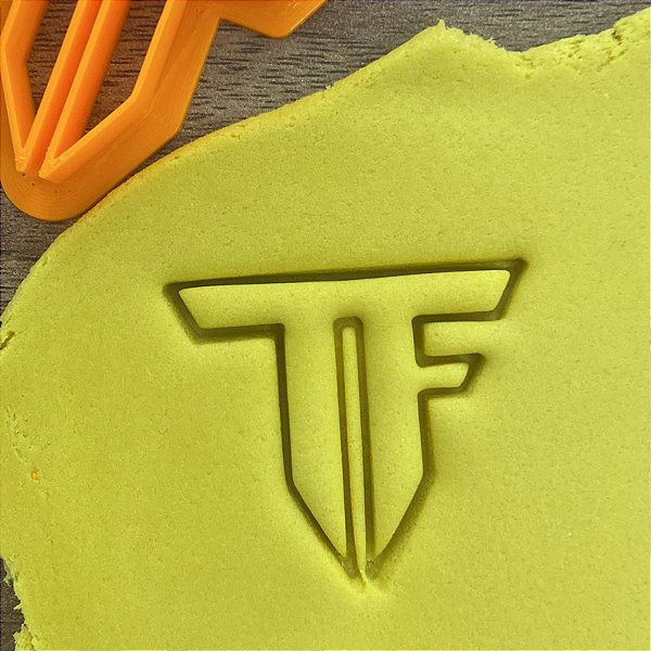 Cortador Pasta Transformers Autobot Feras