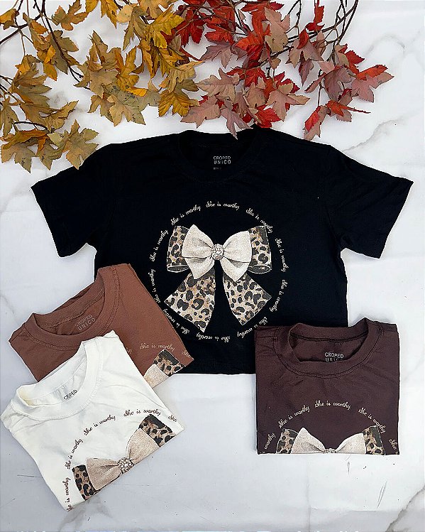 T-shirt cropped laço onça 🐆