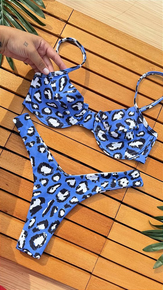 biquíni Marina onça