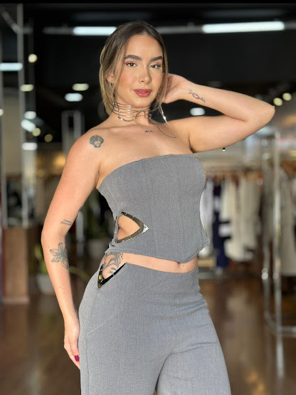 CORSELET COM METAL DELTA