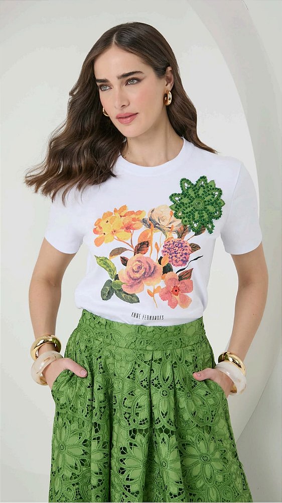 BLUSA T-SHIRT MANGA CURTA ESTAMPA FLORES