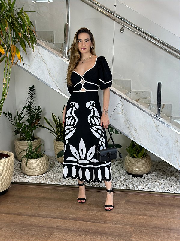 VESTIDO BORDADO CUTWORK SAMAMBAIA