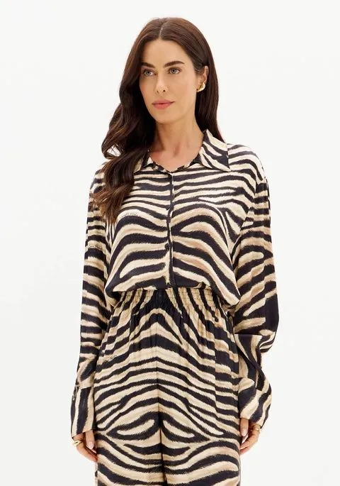 CAMISA ESTAMPADA COM AMARRAÇÃO