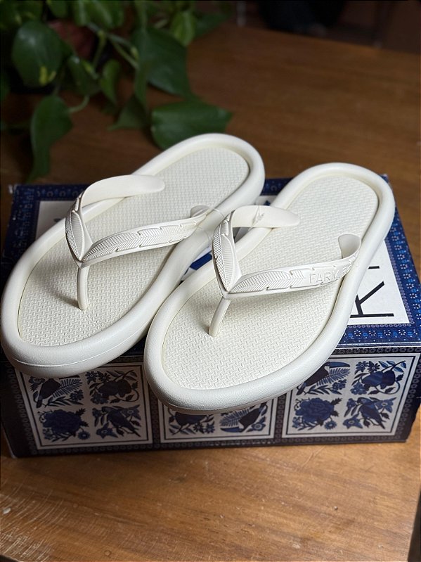 CALÇADO SANDALIA SALTO RASTEIRA PLASTICO