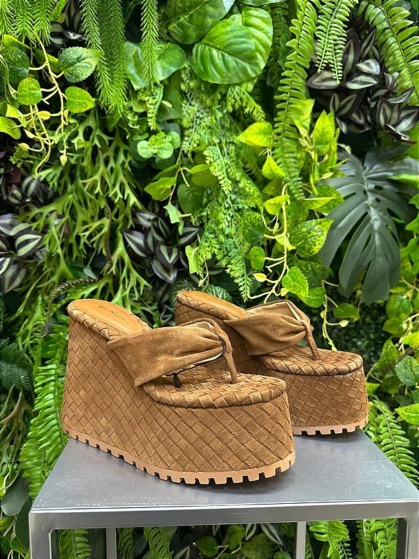 CALÇADOS CAMURÇÃO