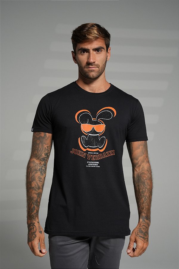 Camiseta slim premium black - rabbit