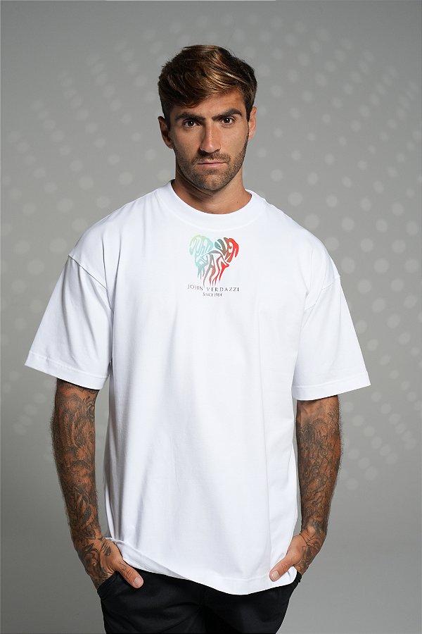 Camiseta oversized white - coração derretendo