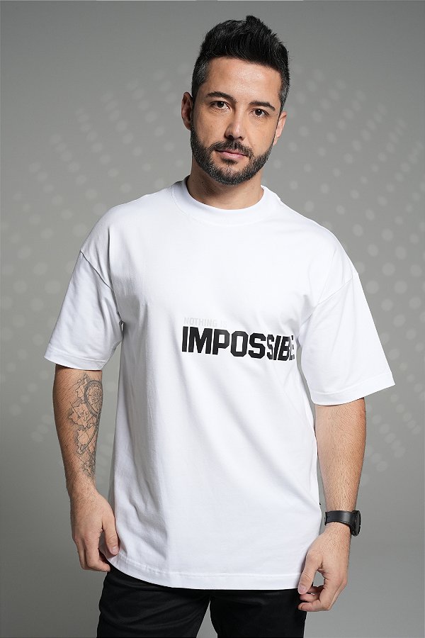 Camiseta oversized white - impossible