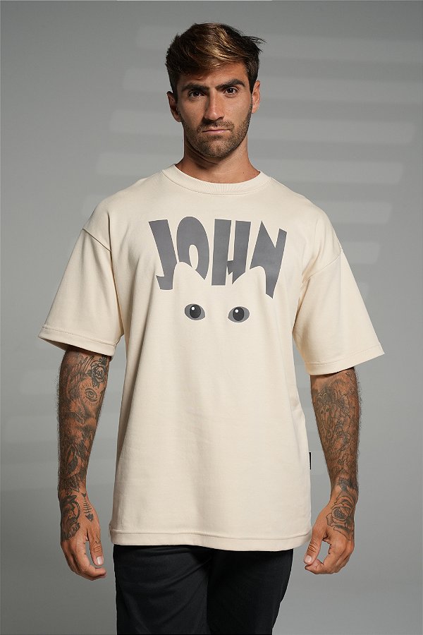 Camiseta oversized beige - john cat
