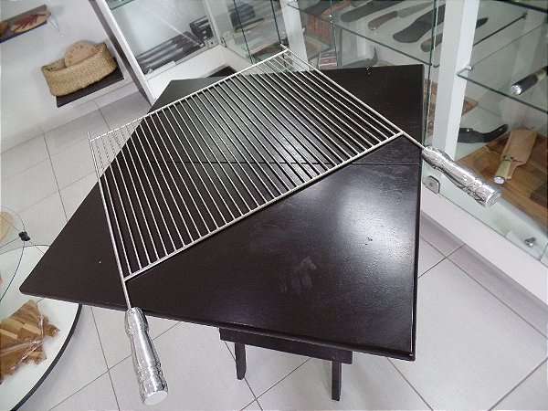 GRELHA ARAMADA EM AÇO INOX 60X40 CM