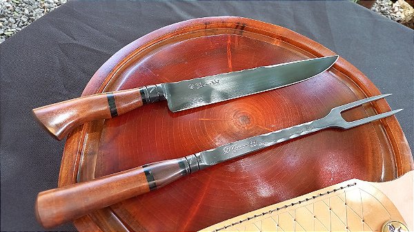Conjunto Churrasco - Faca e Garfo  forjado fosfatizado