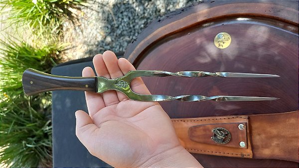 GARFO PARA CHURRASCO EM AÇO CARBONO