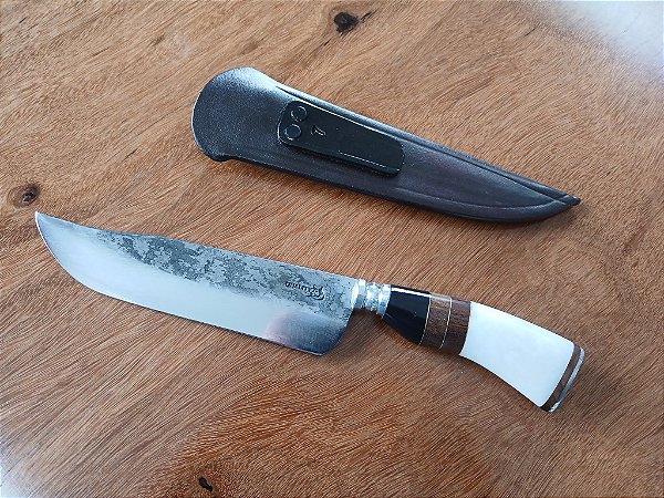 Faca 7" Carbono Cabo Resina e Madeira