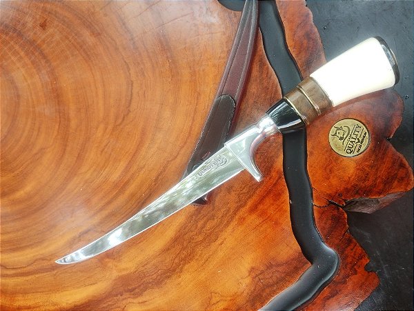 FACA PARA DESOSSAR , CABO EM CHIFRE ,MADEIRA E OSSO