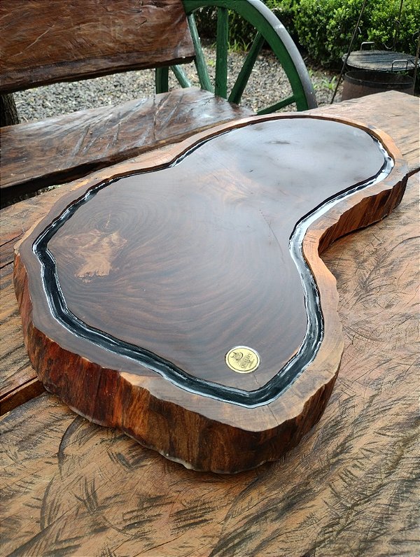 TÁBUA DE CORTE RÚSTICA, GRANDE EM IPÊ