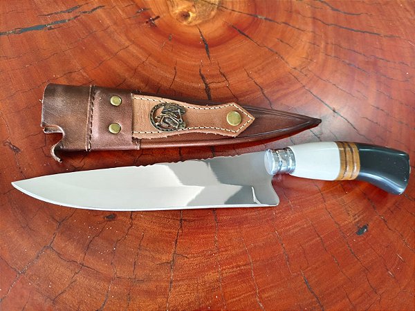 FACA ARTESANAL INOX CIRURGICO 7" CABO EM MADEIRA E RESINA