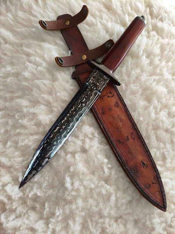 Adaga Forjada em Aço Damasco 10 Polegadas com Cabo em Pau-Brasil