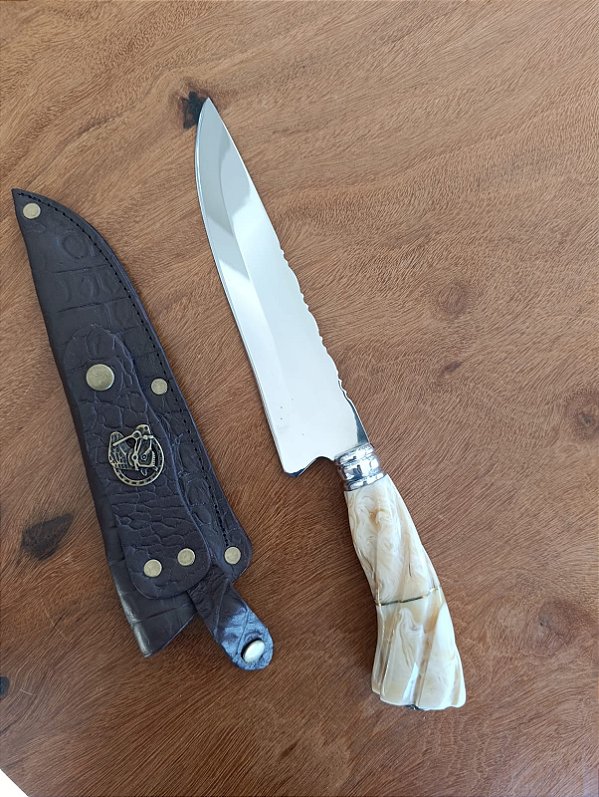 Faca Artesanal 8" em Inox Cirúrgico – Acabamento Premium e um Corte Preciso com Resistência