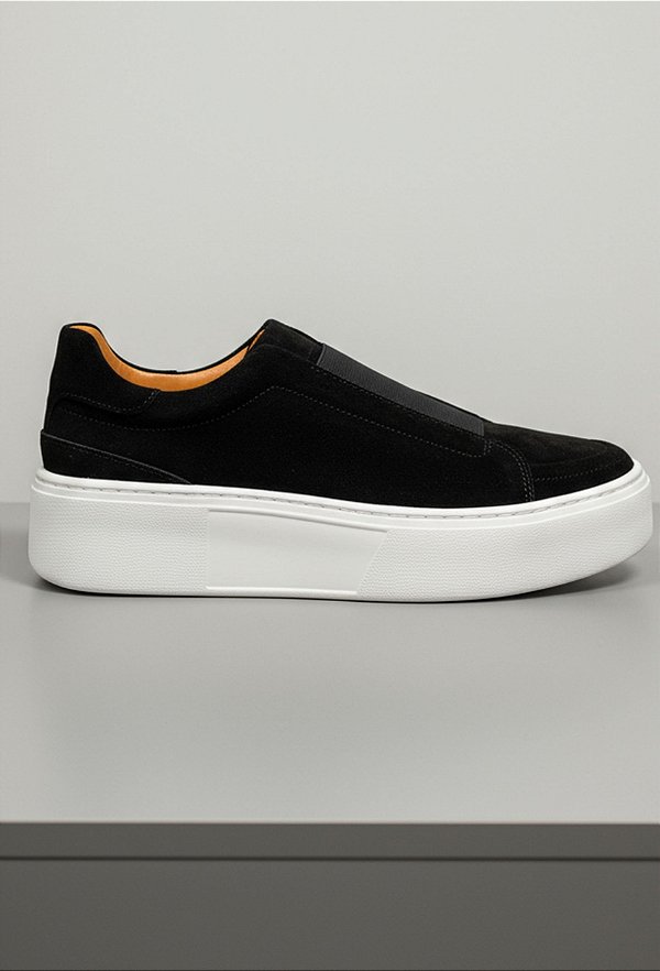 Tênis Sneaker Vidic Vegas Preto Camurça