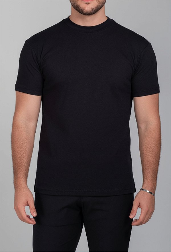 Camiseta Gola Média Preta Vidic