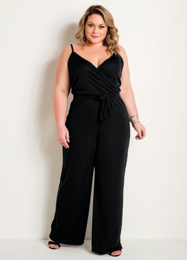 Macacão Preto De Alças E Amarração Plus Size