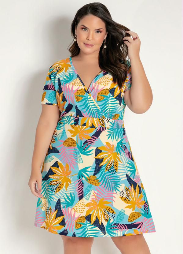 Vestido Curto Folhagem Transpassado Plus Size