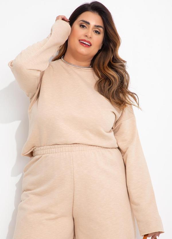 Blusa Bege Em Moletinho Rajado Plus Size