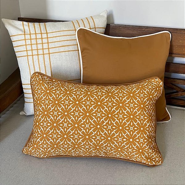 Kit Baguete Florys Amarelo e Linho Bordada Xadrez