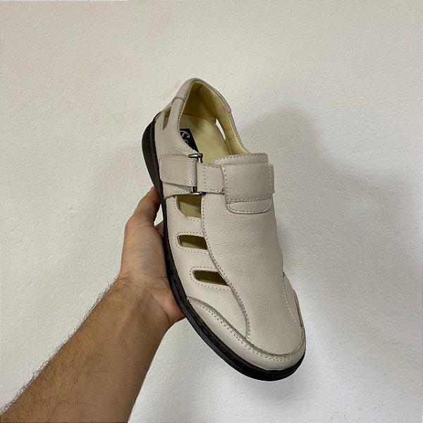 Sandália Masculina com preço de custo (LEIA A DESCRIÇÃO)