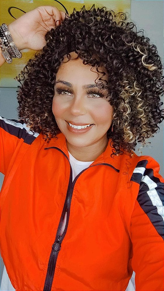 WIG AFRO CASTANHO COM MECHAS